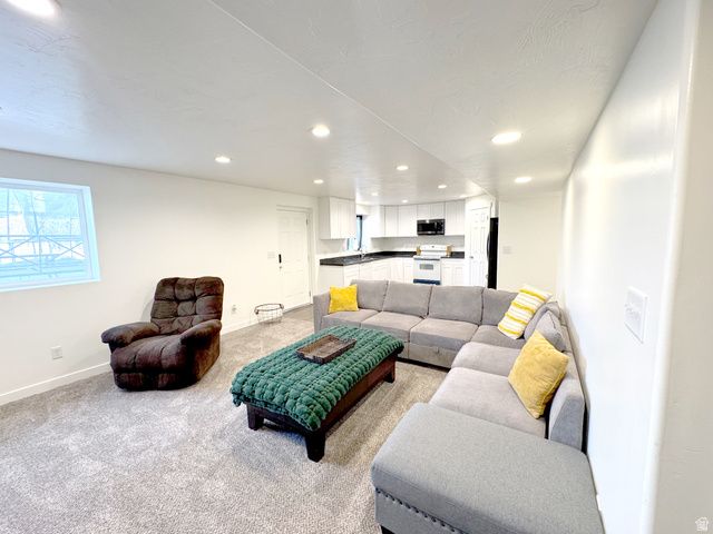 1926 N 2530 W, Clinton, UT 84015