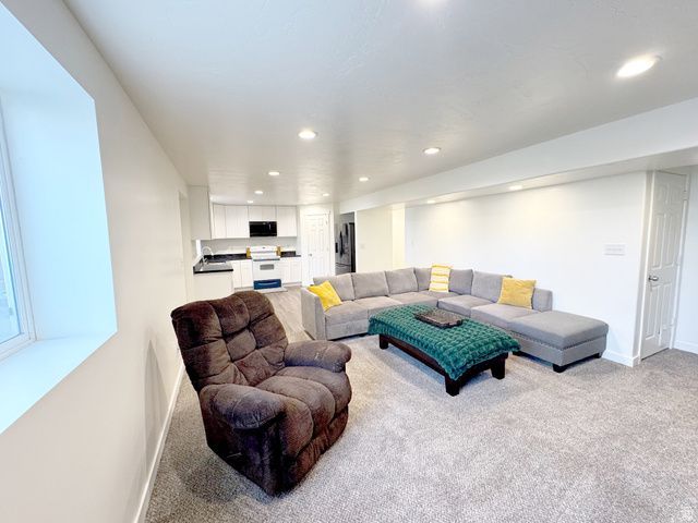 1926 N 2530 W, Clinton, UT 84015