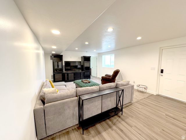 1926 N 2530 W, Clinton, UT 84015