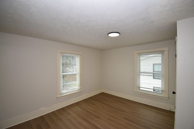 718 W Lexington Avenue, Danville, KY 40422