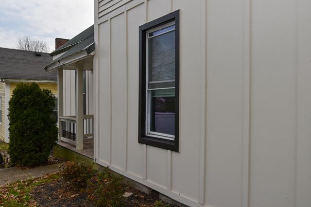 718 W Lexington Avenue, Danville, KY 40422