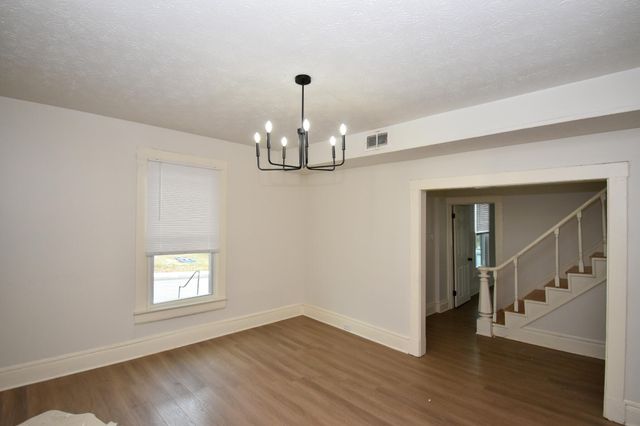 718 W Lexington Avenue, Danville, KY 40422