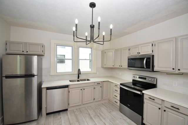 718 W Lexington Avenue, Danville, KY 40422