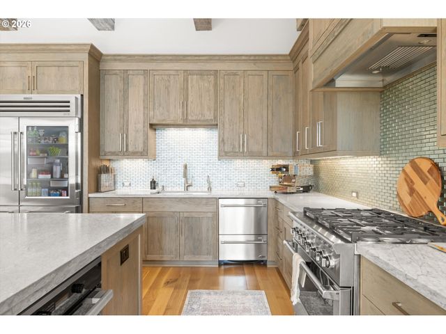 2193 Ne 3RD Ave, Camas, WA 98607