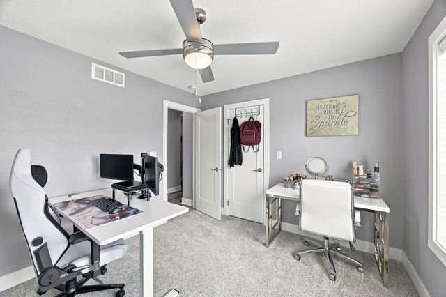 606 NW Reinhart Drive, Ankeny, IA 50023