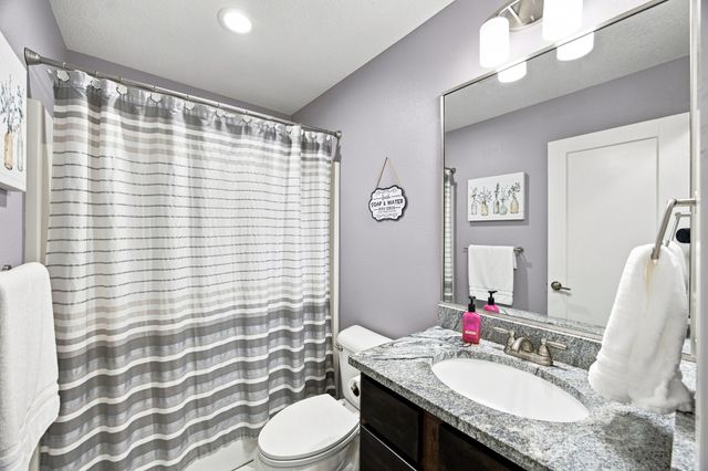 606 NW Reinhart Drive, Ankeny, IA 50023