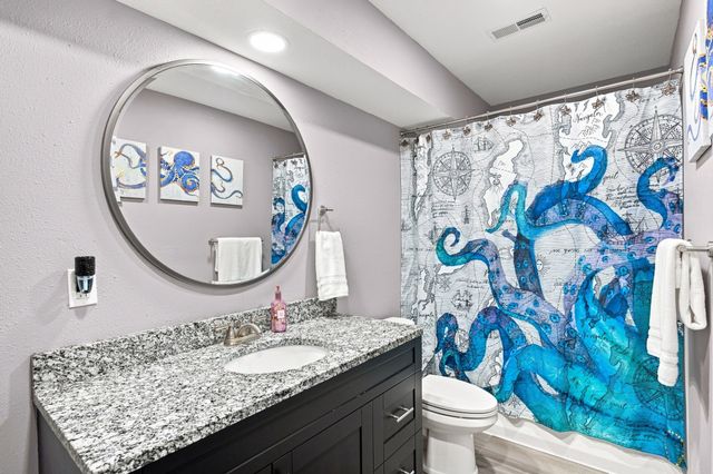 606 NW Reinhart Drive, Ankeny, IA 50023
