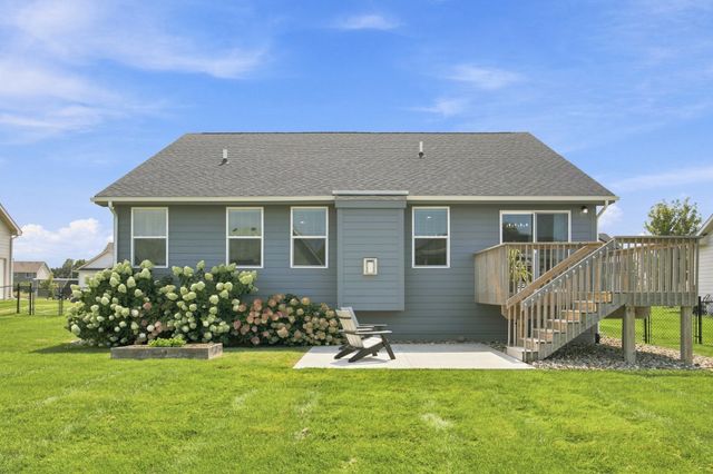 606 NW Reinhart Drive, Ankeny, IA 50023