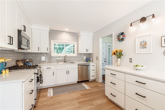 172 Hemingway Drive, Brighton, NY 14620