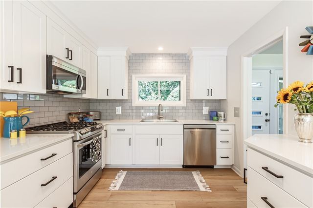 172 Hemingway Drive, Brighton, NY 14620