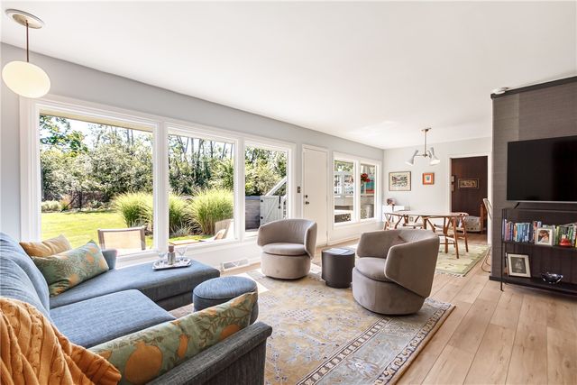 172 Hemingway Drive, Brighton, NY 14620