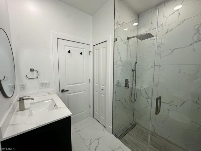 325 Paulcrest AVE, Lehigh Acres, FL 33974