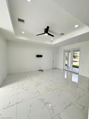 325 Paulcrest AVE, Lehigh Acres, FL 33974