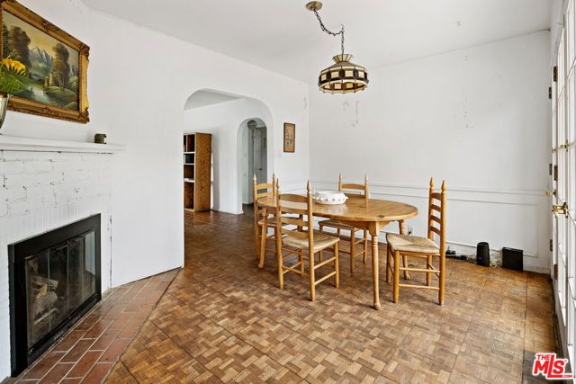 3604 Moore Street, Los Angeles, CA 90066