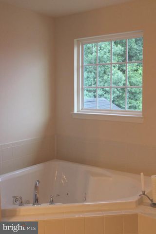 4615 MARY BETH BLVD, Clinton, MD 20735