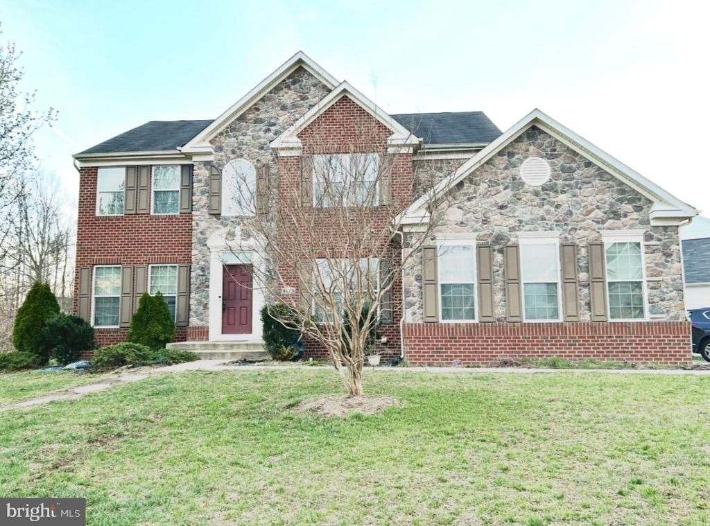 Image 1 of property listing at 4615 MARY BETH BLVD, Clinton, MD 20735