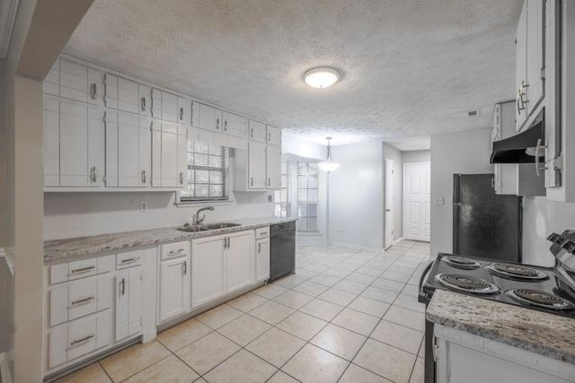 2173 Martin Way, Jonesboro, GA 30236