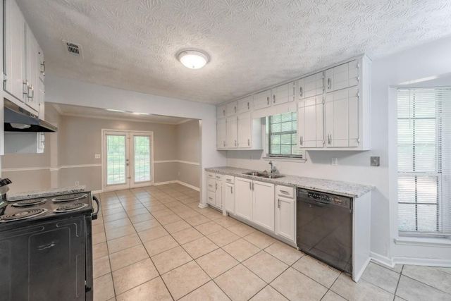 2173 Martin Way, Jonesboro, GA 30236