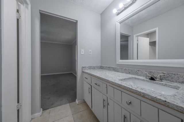 2173 Martin Way, Jonesboro, GA 30236