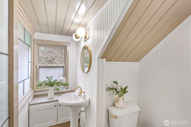 15802 34th Avenue E, Tacoma, WA 98446