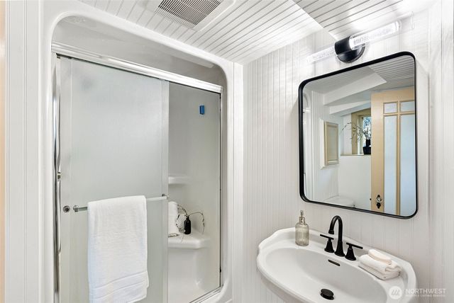 15802 34th Avenue E, Tacoma, WA 98446