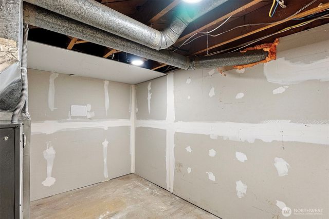 15802 34th Avenue E, Tacoma, WA 98446