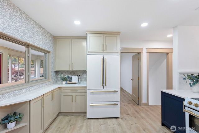 15802 34th Avenue E, Tacoma, WA 98446