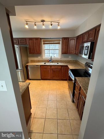 6255 RATHLIN DR, Springfield, VA 22152