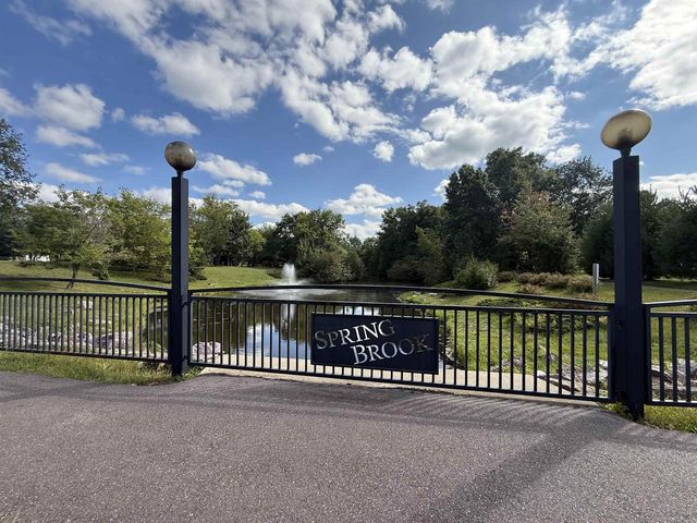 364 Lake Shore Drive, Wisconsin Dells, WI 53965