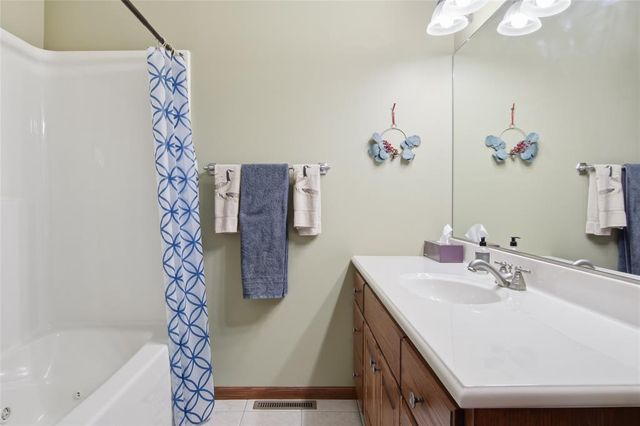 2528 E Princeton Avenue, Eau Claire, WI 54703