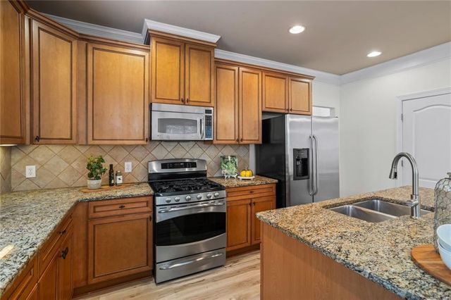 3910 Dalwood Drive, Suwanee, GA 30024