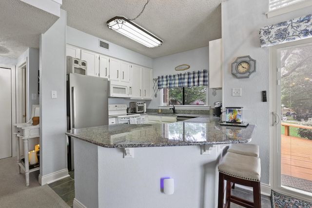 124 Summer View Lane, Pottsboro, TX 75076