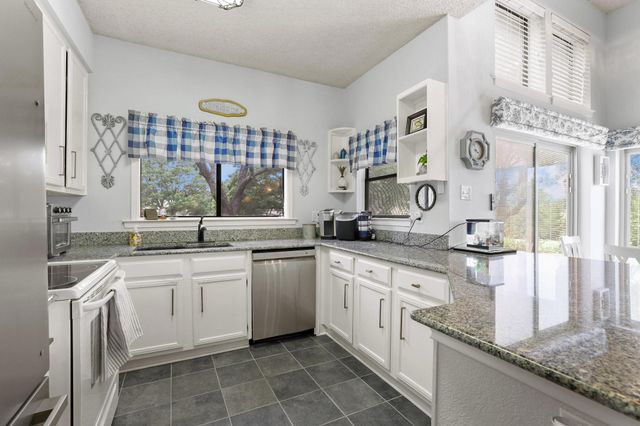 124 Summer View Lane, Pottsboro, TX 75076