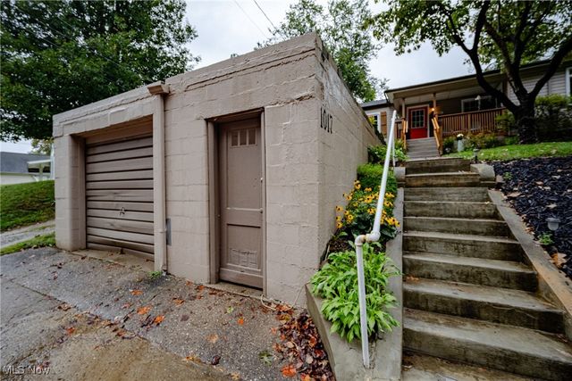 1017 Emerson Avenue, Parkersburg, WV 26104