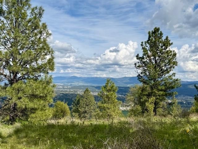 2827 S Park Ln, Spokane, WA 99212