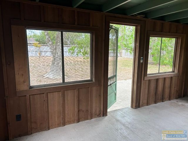 601 Mesquite Dr., Laguna Vista, TX 78578