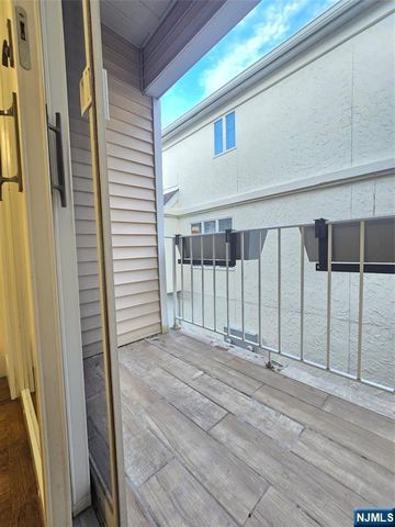 150 English Street, Fort Lee, NJ 07024