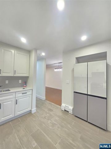 150 English Street, Fort Lee, NJ 07024