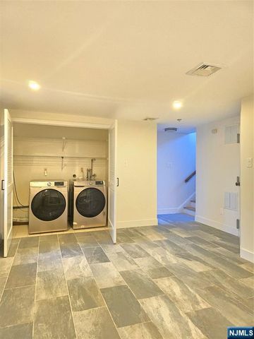 150 English Street, Fort Lee, NJ 07024