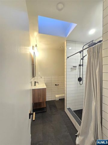 150 English Street, Fort Lee, NJ 07024