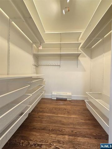 150 English Street, Fort Lee, NJ 07024