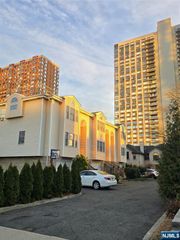 150 English Street, Fort Lee, NJ 07024