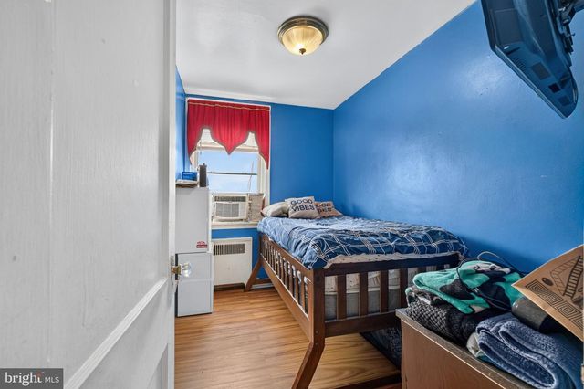 4646 SHELBOURNE ST, Philadelphia, PA 19124