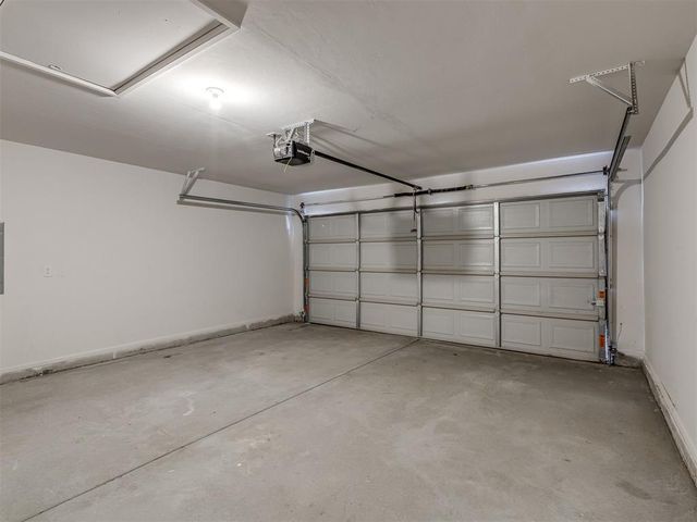 240 Evermore Lane, Yukon, OK 73099