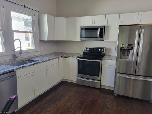 643 Willow Street, Mount Airy, NC 27030