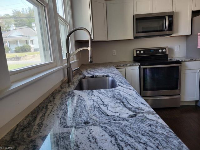 643 Willow Street, Mount Airy, NC 27030
