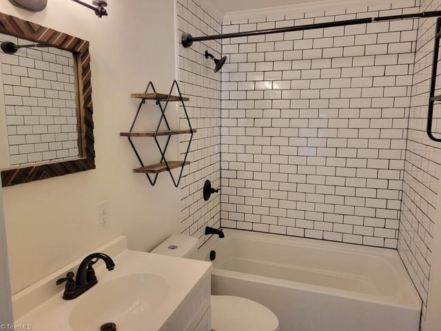643 Willow Street, Mount Airy, NC 27030