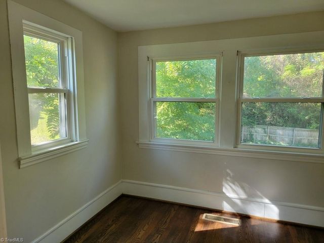 643 Willow Street, Mount Airy, NC 27030