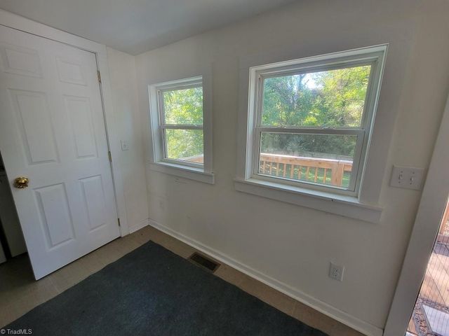 643 Willow Street, Mount Airy, NC 27030