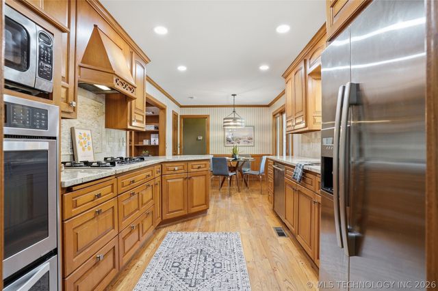 7945 S Florence Avenue, Tulsa, OK 74136